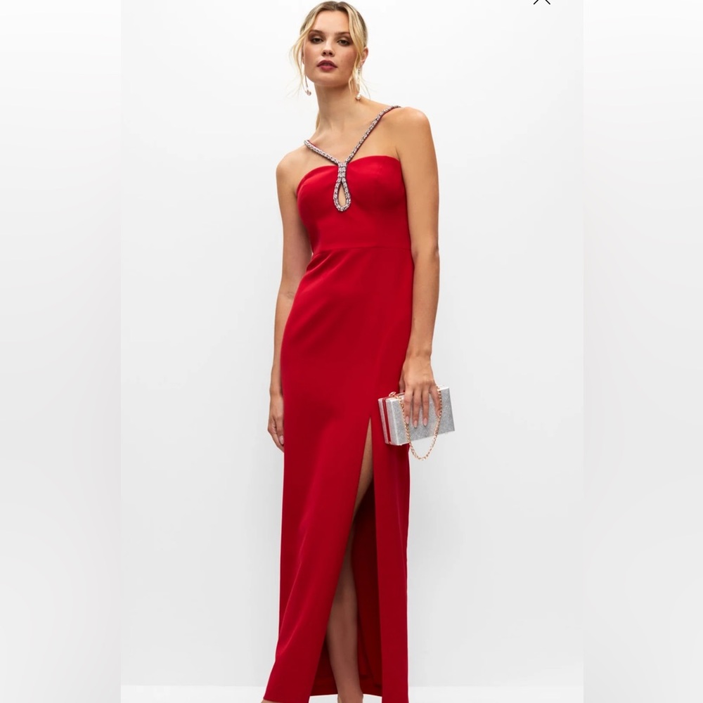 MELANIE LYNE red evening gown